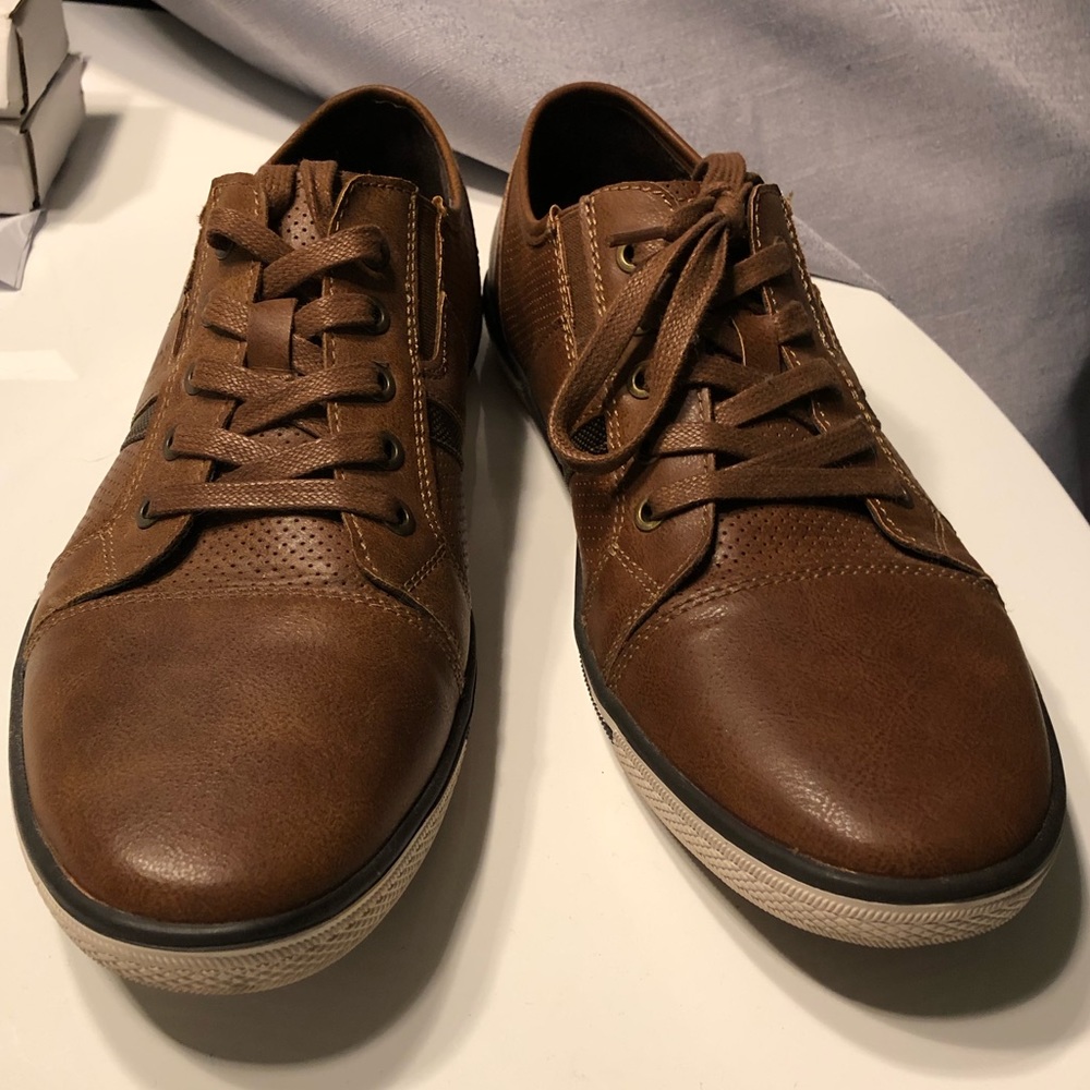 Kenneth Cole brown sneakers size 10